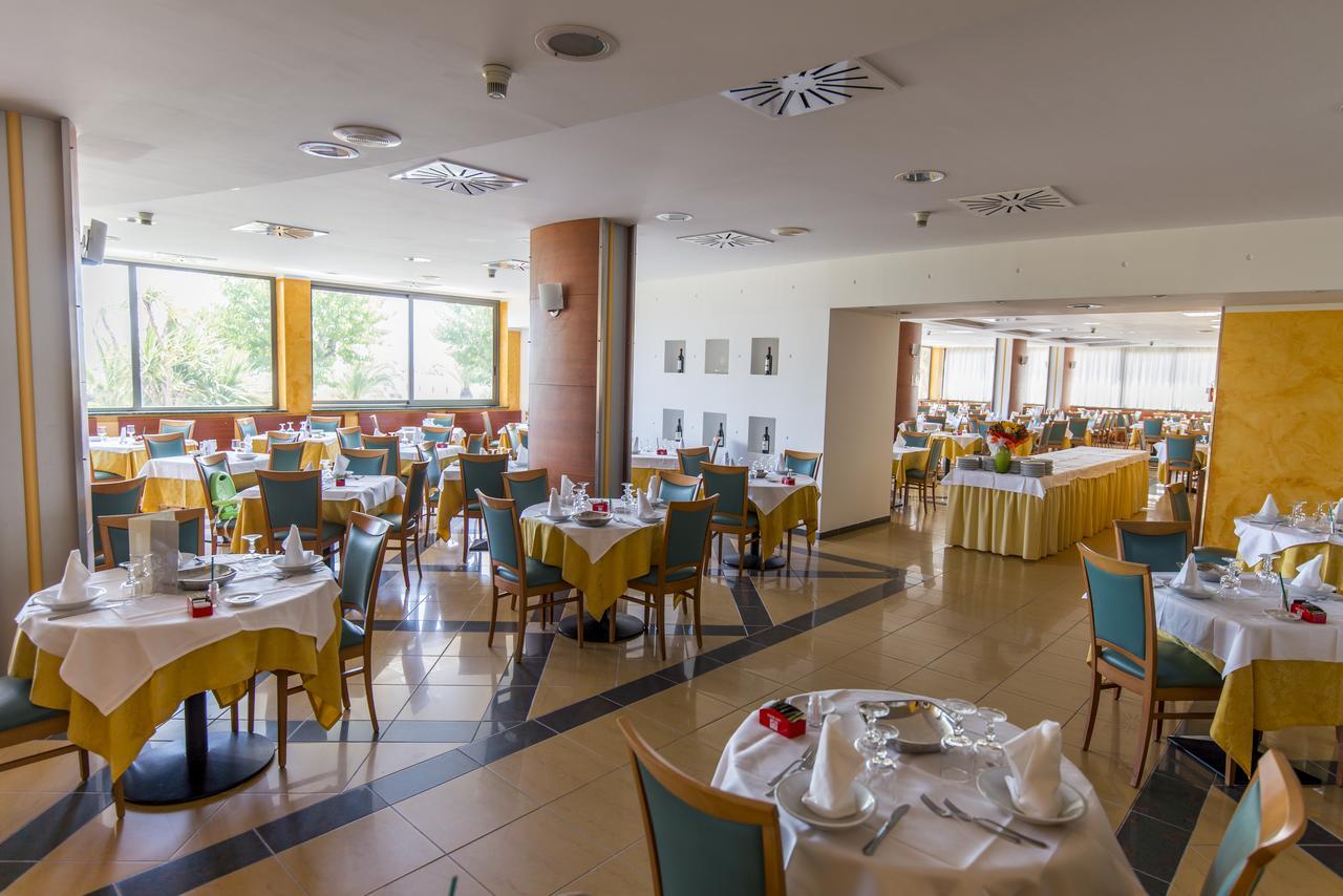 Hotel Atlas Alba Adriatica Eksteriør bilde